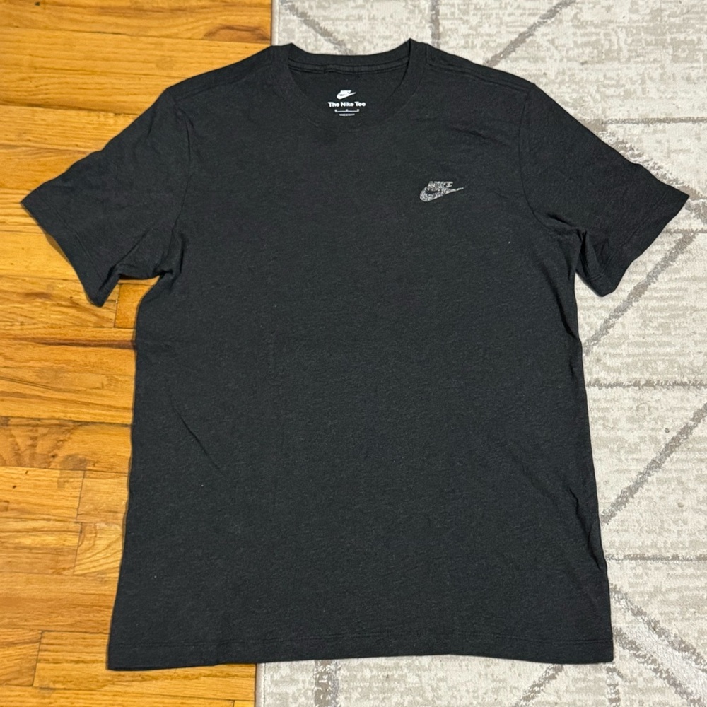 Nike Men's Charcoal Tee